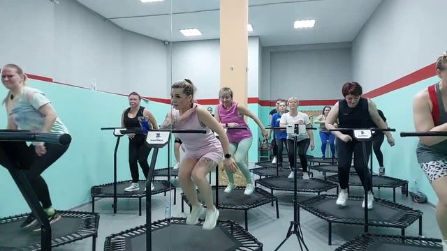 Джампинг. Sound Of Legend. Bella Ciao смотреть онлайн