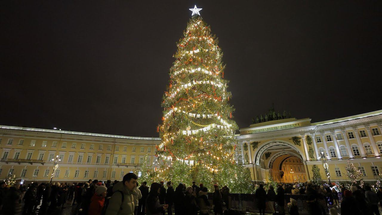 Встречая Новый год. Ёлочка на Дворцовой площади. Санкт-Петербург. 31.12.2022 г. смотреть онлайн