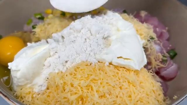 Рубленные котлеты с сыром и кукурузой. Очень простой рецепт на скорую руку! смотреть онлайн