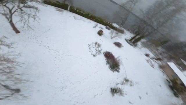 DJI Osmo Action 3 on a 200km/h Drone смотреть онлайн