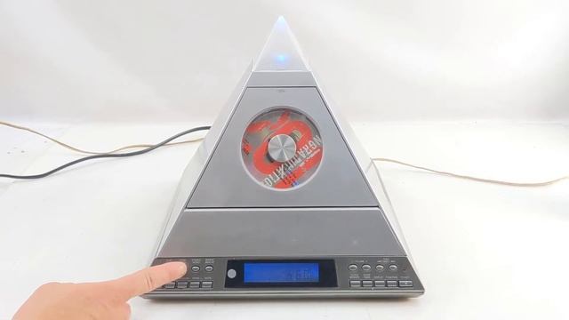 Radio Shack 13-1317 NOVA Pyramid Mini Stereo System CD Cassette Player смотреть онлайн