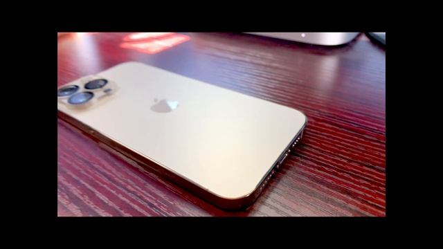 iPhone 13 Pro Max vs iPhone XS Max | 1 Month Comparison. смотреть онлайн