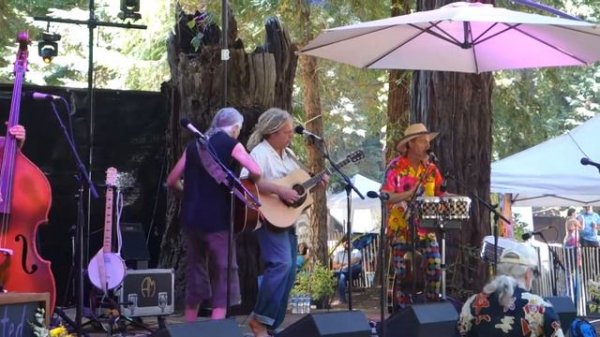 Rubin and Cherise - Painted Mandolin at the Redwood Ramble - Camp Navarro, CA - July 15, 2017