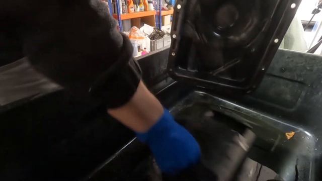 Project Raven: 1993 Ford Explorer - Transmission oil & filter change (ep4) смотреть онлайн