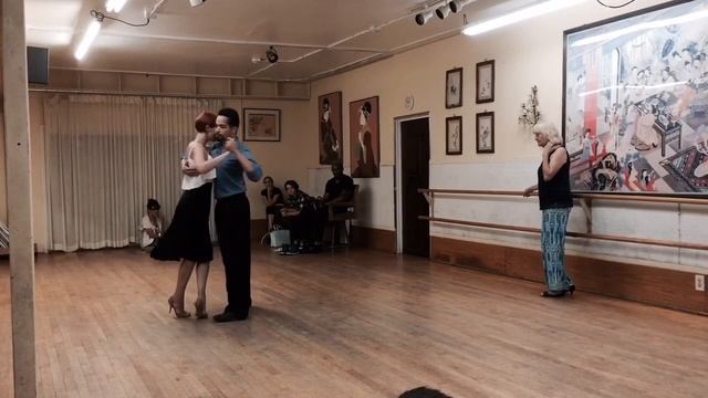 Tango 102: pasadas and the milonguero grove смотреть онлайн