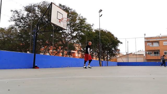 ADIDAS ALL COURT A PRUEBA EN EXTERIOR смотреть онлайн