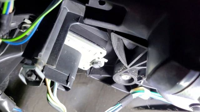 How to replace blower motor. How to Replace Blower Motor in Chrysler. смотреть онлайн