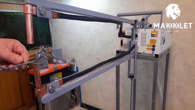 Машина контактной сварки для каркасов венков/Вылет 650мм/Мощъность 4200А. смотреть онлайн