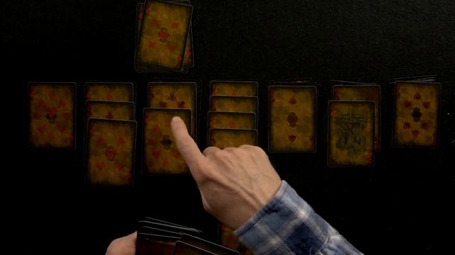 ASMR Solitaire with H. P. Lovecraft "Necronomicon" Deck смотреть онлайн