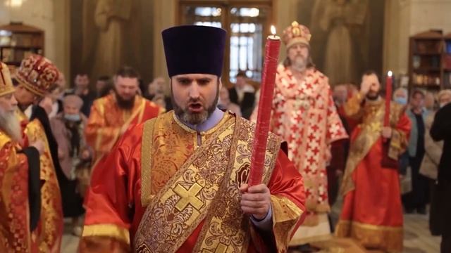 Слово Архипастыря. Вопросы и ответы: Молиться за другого - значить взять на себя его грехи? смотреть онлайн