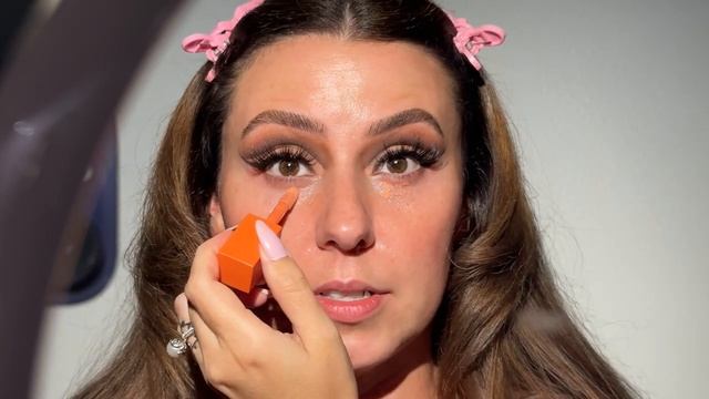 Soft Cut Crease- FULL MASTER CLASS!! смотреть онлайн