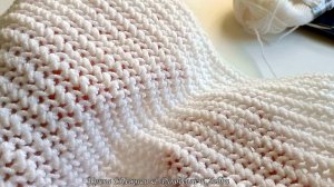 Смотрится шикарно и вяжется очень просто - Сетчатый узор спицами