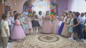"Выпускная катавасия" Выход на выпускной утренник в детском саду