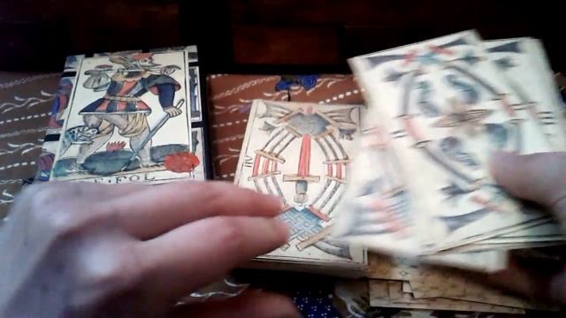 Tarot de Besancon (J.B. Benois, Strasbourg, France, c 1700s; Il Meneghello, 2nd ed, Milan, 2000) смотреть онлайн