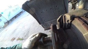 Как поменять колёсные шпильки на ступице