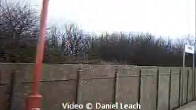 T06-V06-Passing Newington-View from Window (21/01/2005) смотреть онлайн