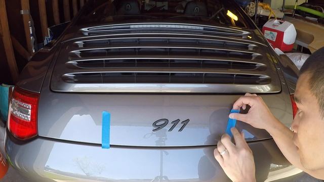How to remove & paint emblems - Porsche 911 Carrera S badge смотреть онлайн