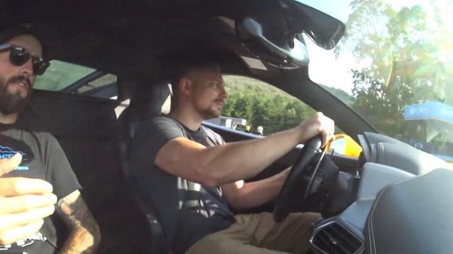 Ferrari 458 Italia смотреть онлайн