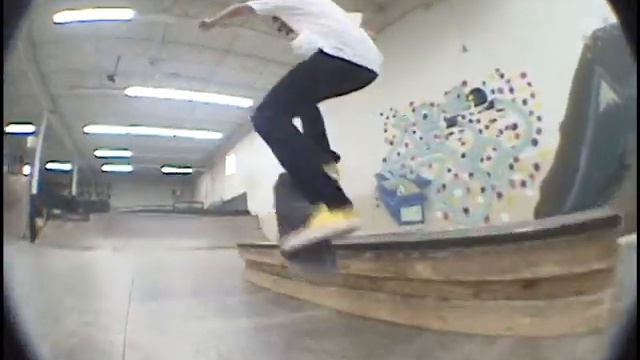 Jon Johnson For Detroit City Skateboards смотреть онлайн