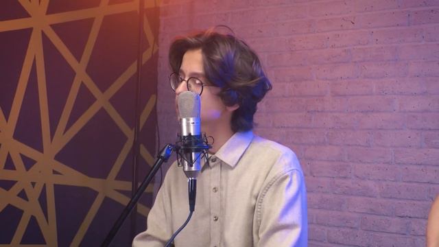 Ярик Бурбукин - Любите , Девушки (acoustic cover) смотреть онлайн