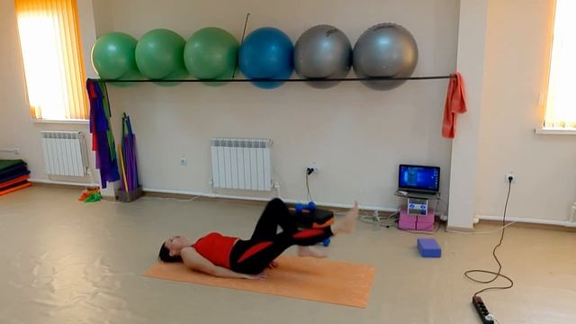 Как научиться закидывать ногу за голову, растяжка смотреть онлайн