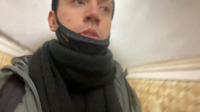 Влог 1 / Уволился с работы/ Сделал Пирсинг уха и выпили Чай в зимнем парке Москвы смотреть онлайн