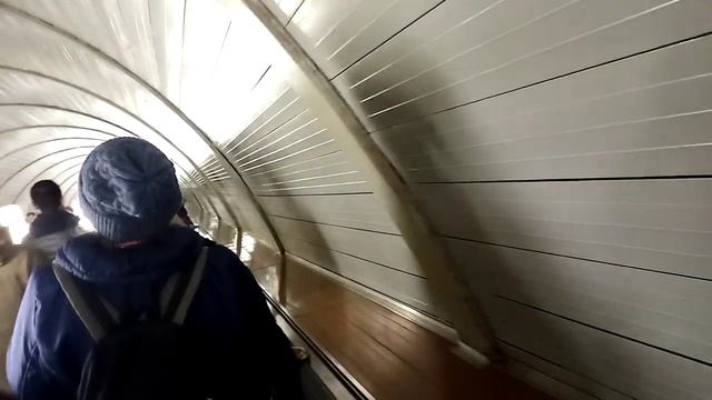 Калининско-Солнцевская линия с пересадками в центре. Рассказовка - Новокосино. (оба радиуса). смотреть онлайн
