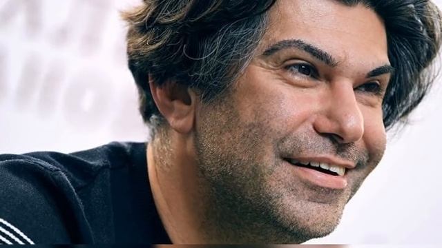 Счастливый Николай Цискаридзе показал ребенка смотреть онлайн