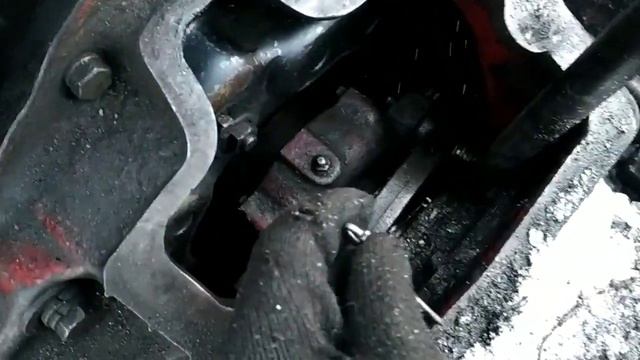 Ремонт кпп на ТДТ 55 смотреть онлайн