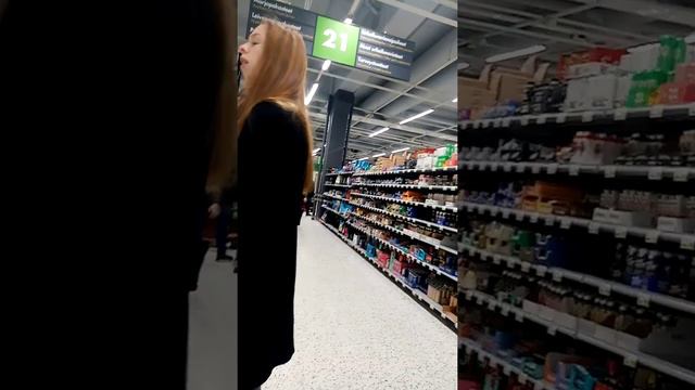 Как мой телефон живёт своей жизнью, о том как проходит обычный день смотреть онлайн