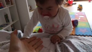 VLOG Будни с Алисой. Укладываю спать. Примеряли халатик