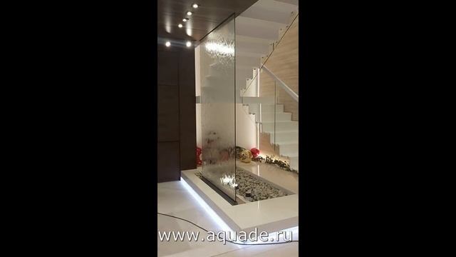 Водопад по стеклу в лестничном пространстве смотреть онлайн