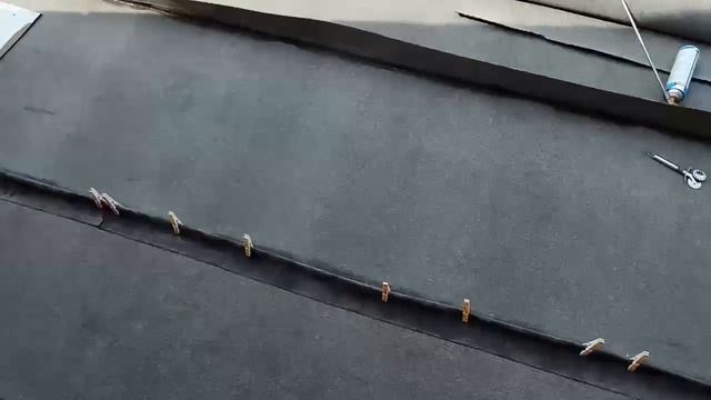 ГЕРМАНИЯ //ВЛОГ// ВЕСЬ ДЕНЬ НА КРЫШЕ// ПОКРЫВАЕМ КРЫШУ ТОЛЬЮ смотреть онлайн