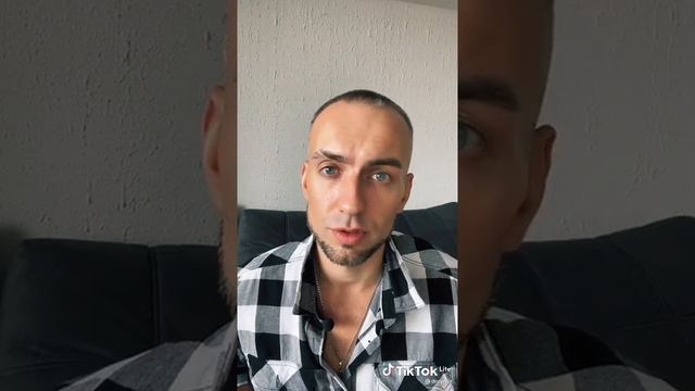 Поднимать руку на женщину нельзя но на мразоту в женском обличии можно смотреть онлайн