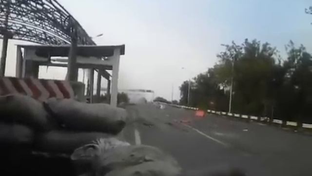 Бой на Ясиноватском блок-посту. 16.06.16 смотреть онлайн
