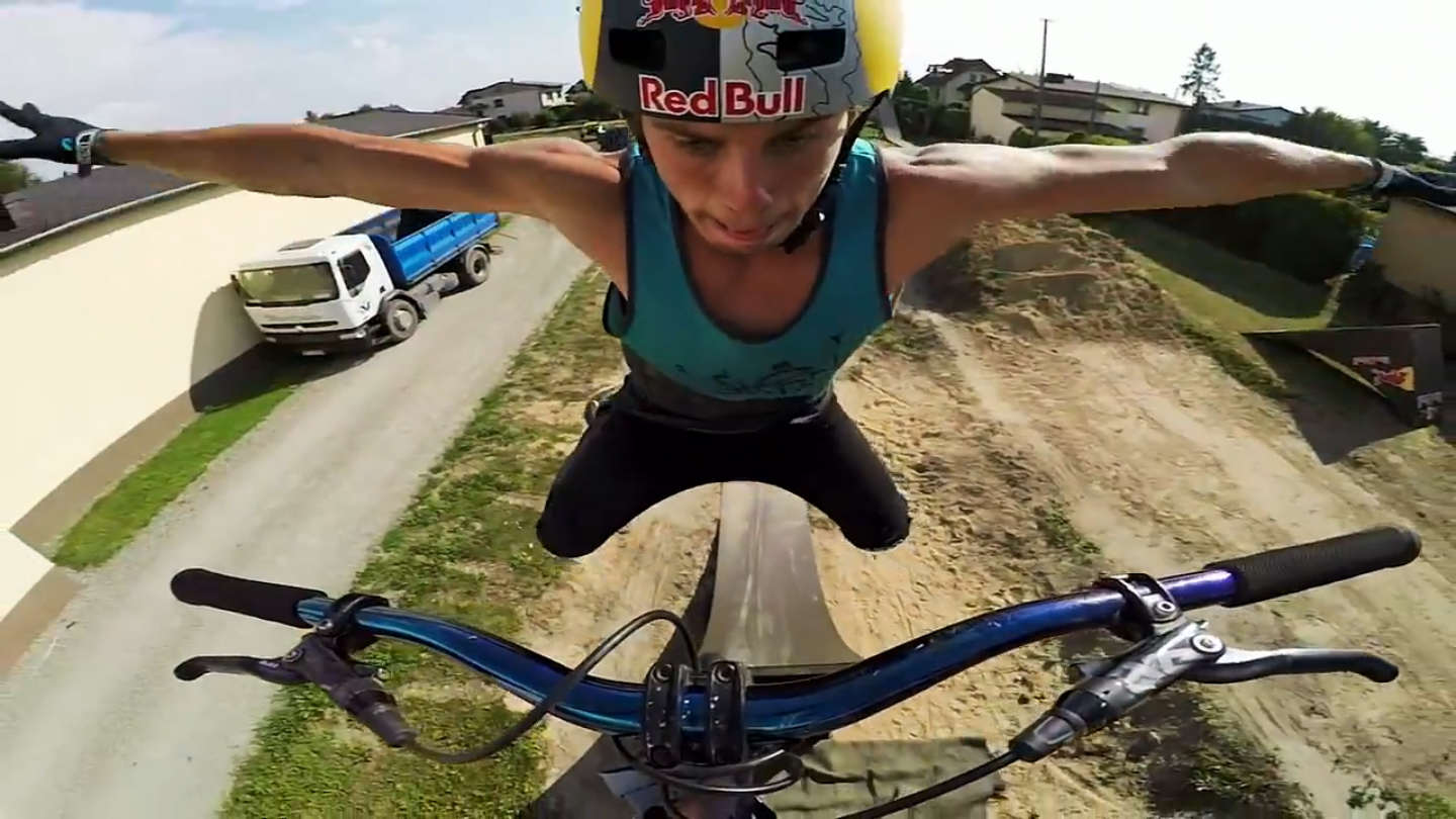 Фрирайд на заднем дворе. Эпик! смотреть онлайн