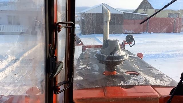 ДТ 75 Чистка снега смотреть онлайн