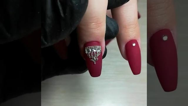 Нарощенные ногти бордо смотреть онлайн