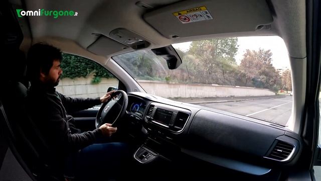 Fiat Professional E-Scudo | Perché comprarlo... e perché no смотреть онлайн