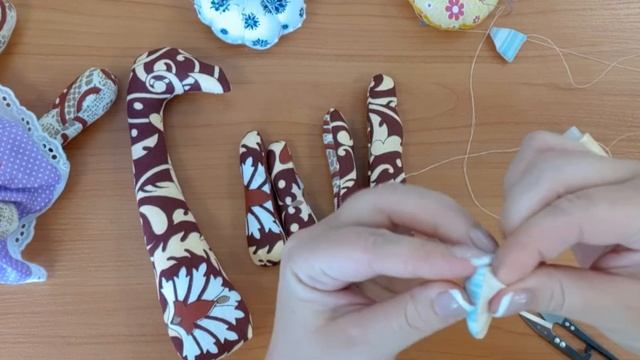 Продолжаем создавать жирафа Тильда. Часть седьмая? смотреть онлайн