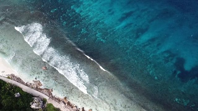 Flying over Amazing Seychelles [4K] Drone Film with Meditation Music for Stress Relief смотреть онлайн