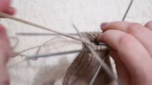 НОСКИ СПИЦАМИ. КАК ЗАКРЫТЬ НОСОК. САМЫЙ ПРОСТОЙ СПОСОБ. МАСТЕР КЛАСС.