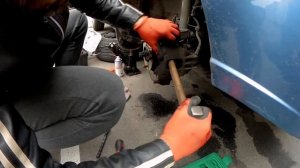 Замена передних колодок Форд Фокус 1