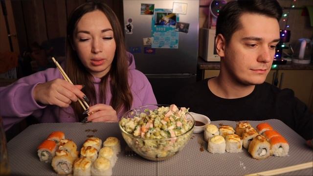 Мукбанг | Оливье и Роллы | Провожаем этот год | Спасибо что Вы с нами! @Klishins_fam