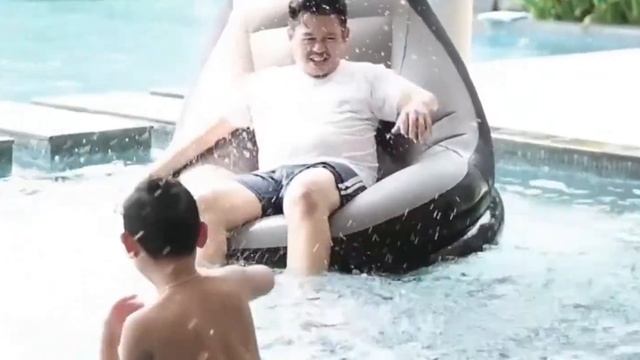 Надувное кресло с пуфом смотреть онлайн