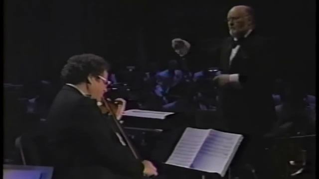Theme From Schindler's List conducted by John williams (featuring Itzhak Perlman) смотреть онлайн