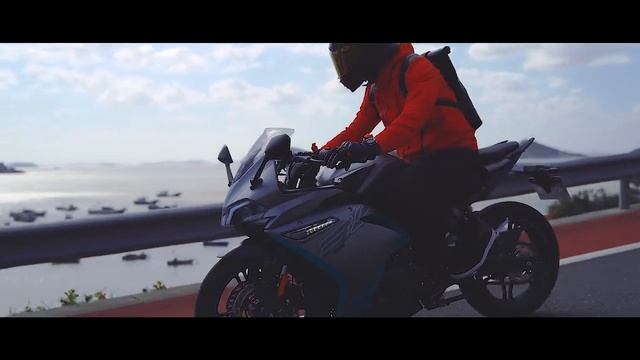 Voge 300RR смотреть онлайн