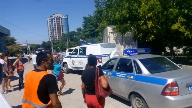 Жесть! Беспредел! Отжимают тачку при попустительстве полиции! Севастополь смотреть онлайн