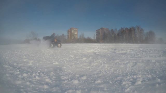 Кручу пятаки на квадрике BRP 650 смотреть онлайн