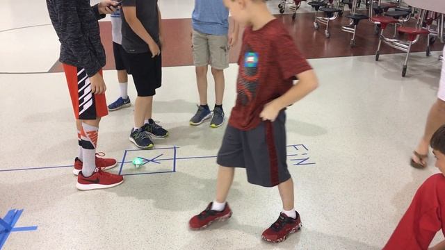 Sphero Obstacle Challenge, Westfall STEM Camp смотреть онлайн